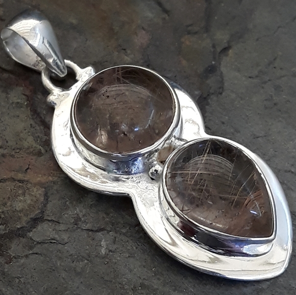 Rutilated Quartz Pea Pod Silver Pendant - Picture 2 of 6